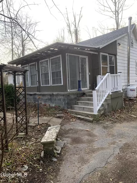 1341 Route 9w, Selkirk, NY 12158