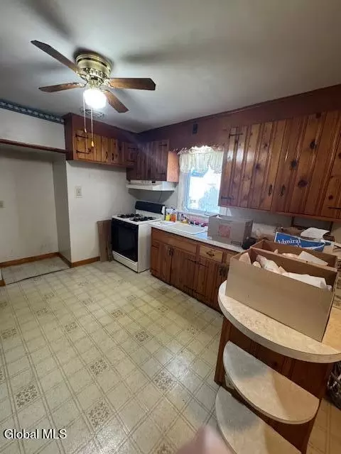 Kitchen - 33 Cromer Ave, Schenectady, NY 12304 photo 1 of 2