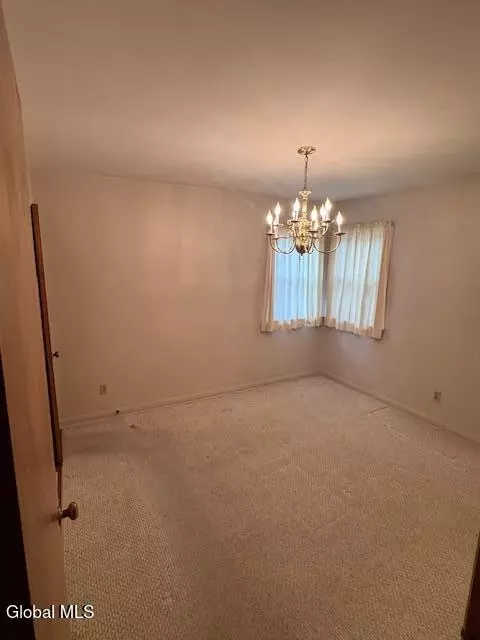 Bedroom - 33 Cromer Ave, Schenectady, NY 12304 photo 1 of 4