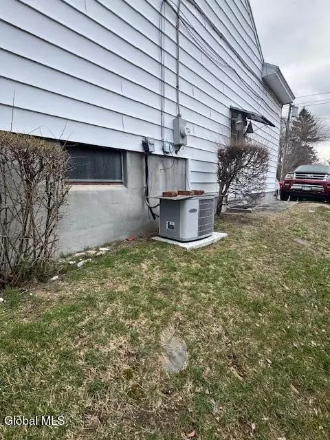 Other - 33 Cromer Ave, Schenectady, NY 12304 photo 2 of 20