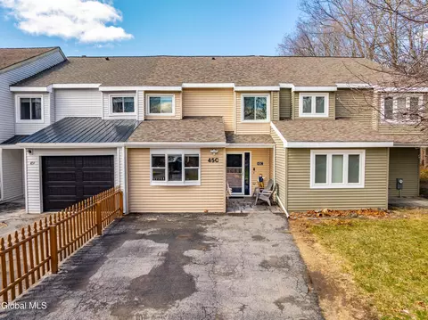 45 White Farms Rd # C, Saratoga Springs, NY 12866