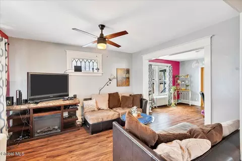 Living - 1075 Keyes Ave, Schenectady, NY 12309 photo 4 of 8