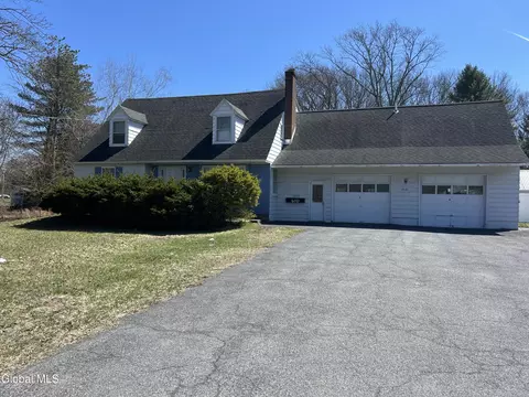 610 Saratoga Rd, Glenville, NY 12302