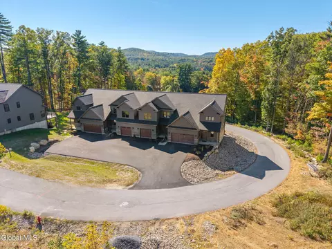 24 Hill Crest Ln UNIT 7, Lake George, NY 12845