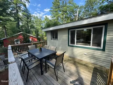 8 Read Dr, Lake Luzerne, NY 12846