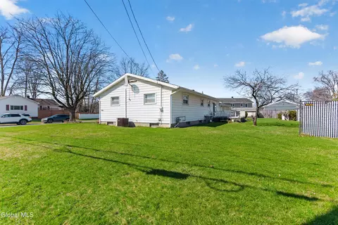 20 Willow St, Schenectady, NY 12306 photo 33