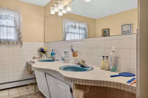 20 Willow St, Schenectady, NY 12306 photo 24