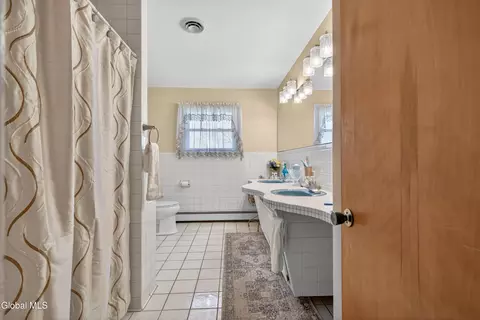 20 Willow St, Schenectady, NY 12306 photo 23