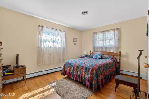20 Willow St, Schenectady, NY 12306 photo 19