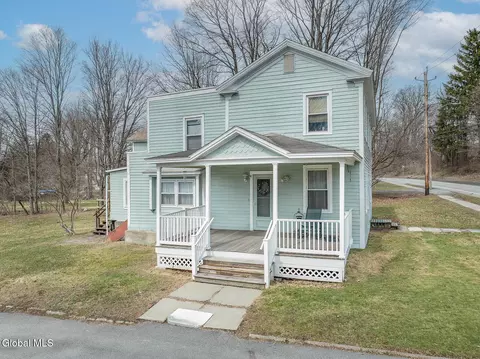 123 S Main St, Salem, NY 12865