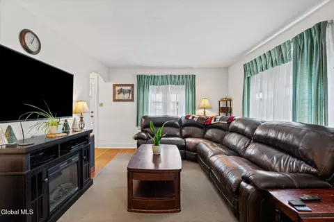 Living - 222 Edward St, Schenectady, NY 12304 photo 1 of 3