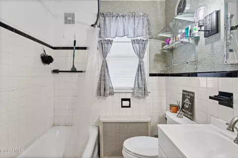 Bath - 222 Edward St, Schenectady, NY 12304 photo 1 of 1