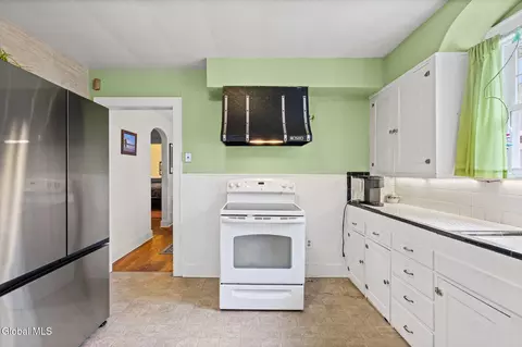 Kitchen - 222 Edward St, Schenectady, NY 12304 photo 3 of 4