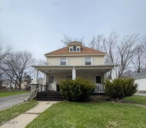 10 4th St, Amsterdam, NY 12010