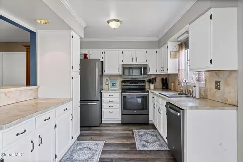Kitchen - 1229 Coplon Ave, Schenectady, NY 12309 photo 1 of 2