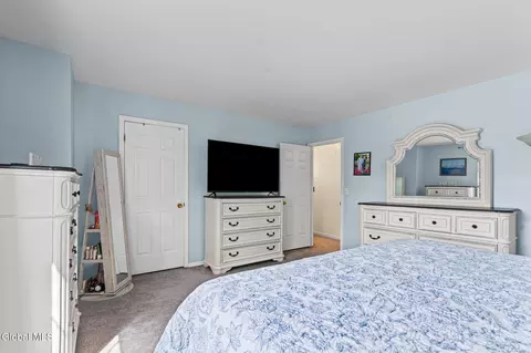 Bedroom - 1229 Coplon Ave, Schenectady, NY 12309 photo 2 of 3
