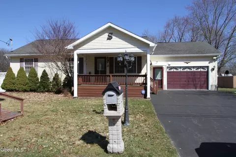 136 Myrtle Ave, Hudson Falls, NY 12839