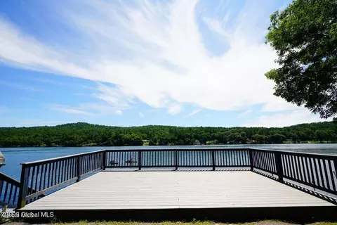 2255 Oaks Rd, Argyle, NY 12809