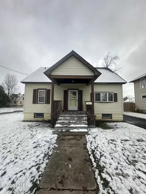 407 E Bloomfield St, Rome, NY 13440