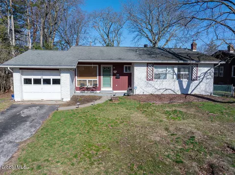 52 Hawthorne Ave, Albany, NY 12203