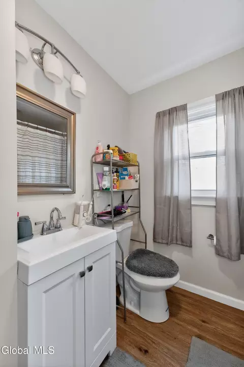 Bath - 57 Spring Rd, Schenectady, NY 12302 photo 3 of 4