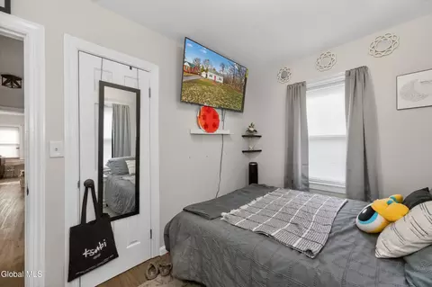 Bedroom - 57 Spring Rd, Schenectady, NY 12302 photo 4 of 7