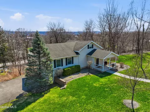 39 Boght Rd, Watervliet, NY 12189