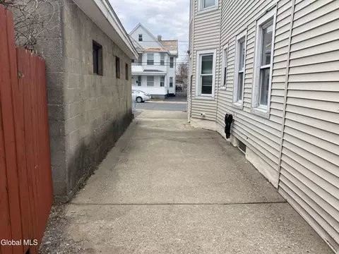 Exterior - 972-974 Main Ave, Schenectady, NY 12303 photo 3 of 9