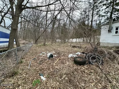 Exterior - 382 Ballston Rd, Glenville, NY 12302 photo 2 of 8