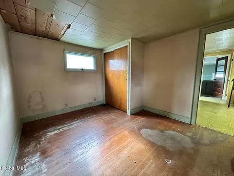 Bedroom - 382 Ballston Rd, Glenville, NY 12302 photo 3 of 8