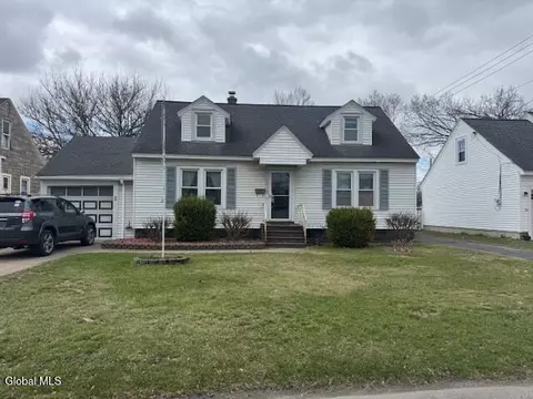1615 Bernice St, Schenectady, NY 12303