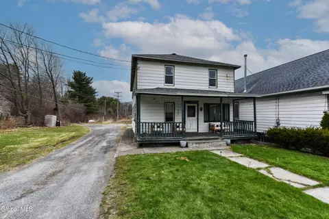 176 W High St, Ballston Spa, NY 12020