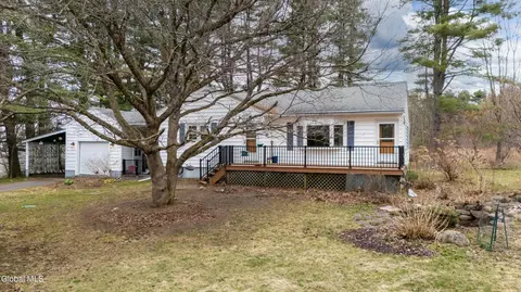 2063 County Hwy 107, Amsterdam, NY 12010