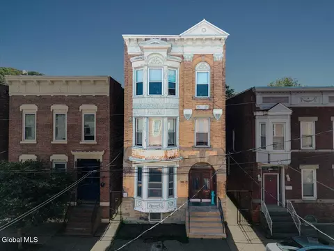 1040 5th Ave, Troy, NY 12180