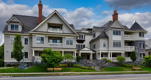 46 Union Ave #303, Saratoga Springs, NY 12866