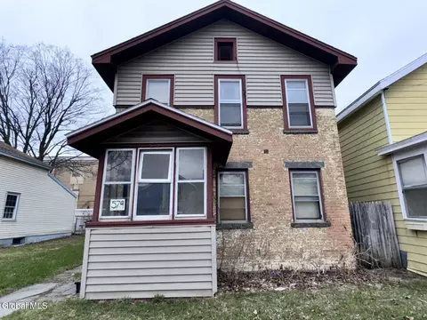 579 6th Ave, Troy, NY 12182