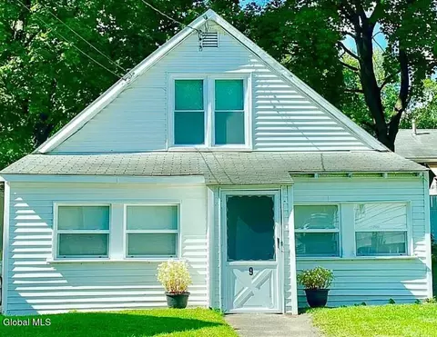 9 Kellogg Ave, Schenectady, NY 12304