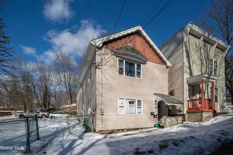 61 Tyler St, Troy, NY 12180