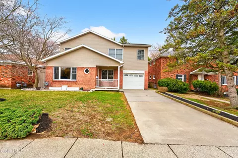 15 Croswell St, Albany, NY 12206