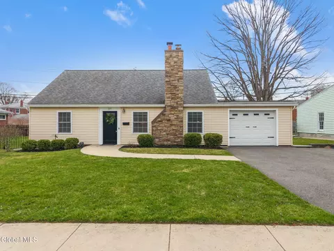 27 Westford St, Albany, NY 12208