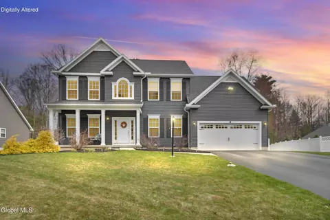 112 Diamond Pl, Schenectady, NY 12306