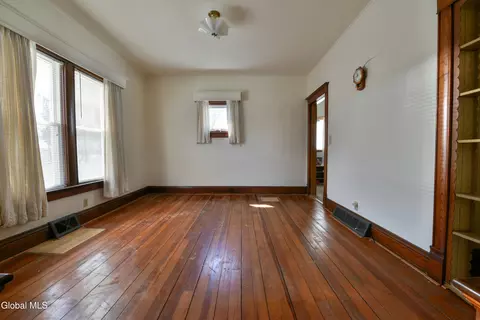 Living - 2 E Decker St, Johnstown, NY 12095 photo 6 of 9