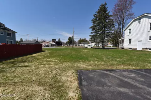 Exterior - 2 E Decker St, Johnstown, NY 12095 photo 7 of 8