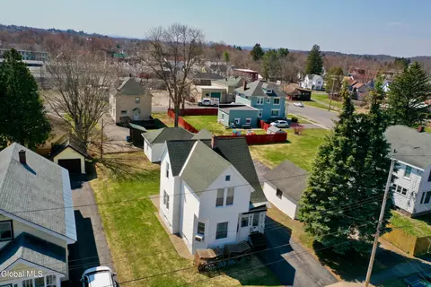 View/Area - 2 E Decker St, Johnstown, NY 12095 photo 2 of 15