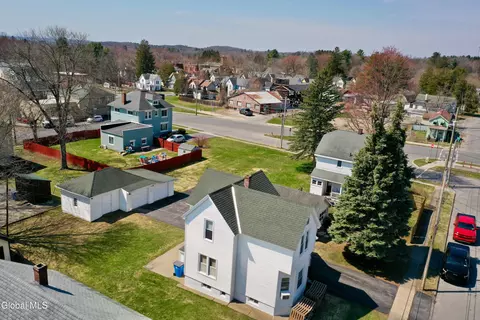 View/Area - 2 E Decker St, Johnstown, NY 12095 photo 1 of 15