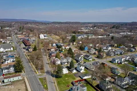 View/Area - 2 E Decker St, Johnstown, NY 12095 photo 13 of 15