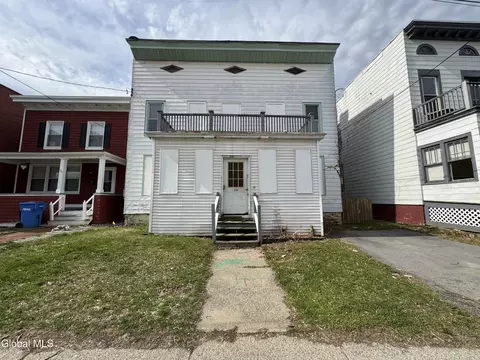 530 Yates St, Albany, NY 12208
