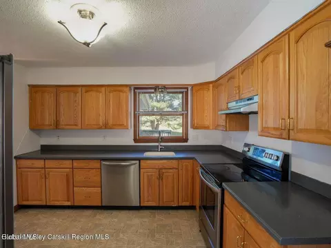 16 Spruce St, Valatie, NY 12184 photo 7