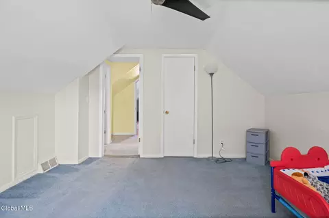 Bedroom - 61 Jefferson Rd, Glenmont, NY 12077 photo 7 of 7