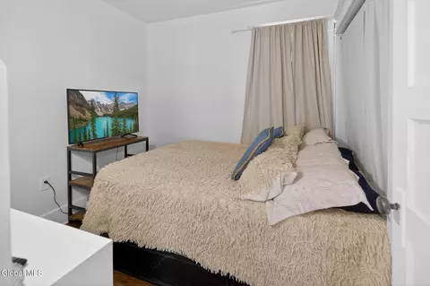 Bedroom - 422 Fifth St, Schenectady, NY 12306 photo 2 of 2